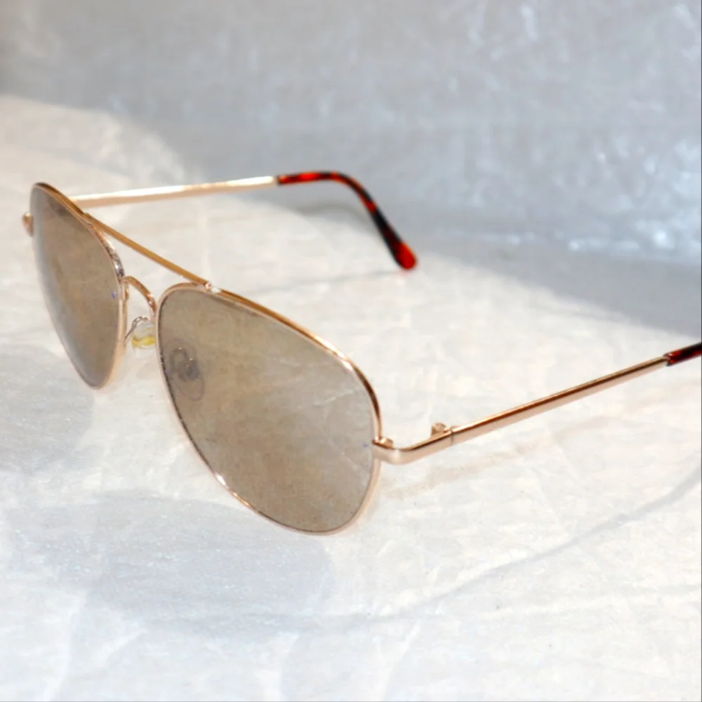 Retro Aviator Sunglasses Brown Lens Gold Frame Foster‎ Grant
